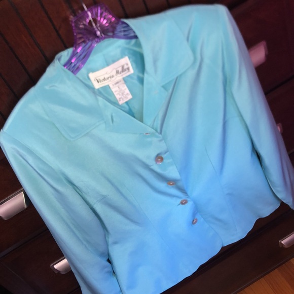 Victoria Holley Blazer Blouse 💙 - Picture 2 of 6